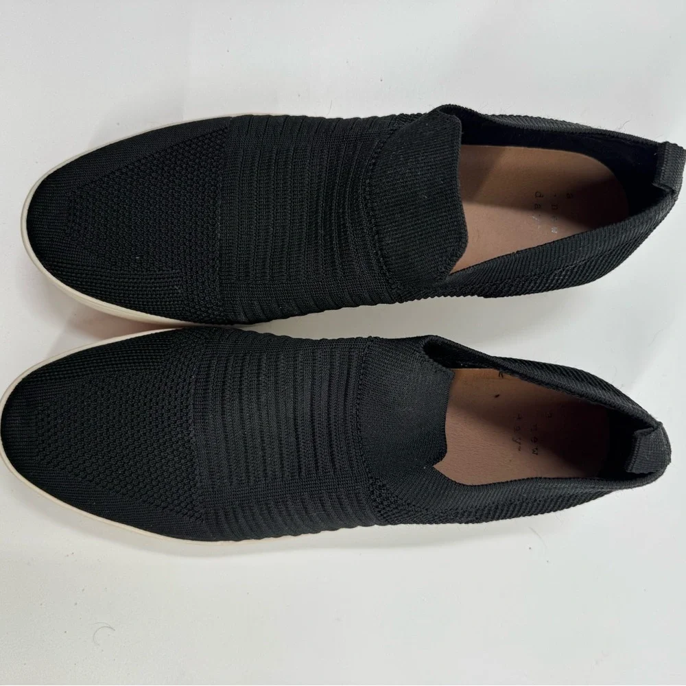 Universal Thread Black Slip Ons Size 10